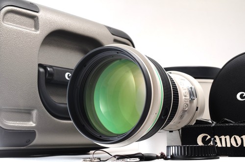 Canon 400mm do is - f/4,